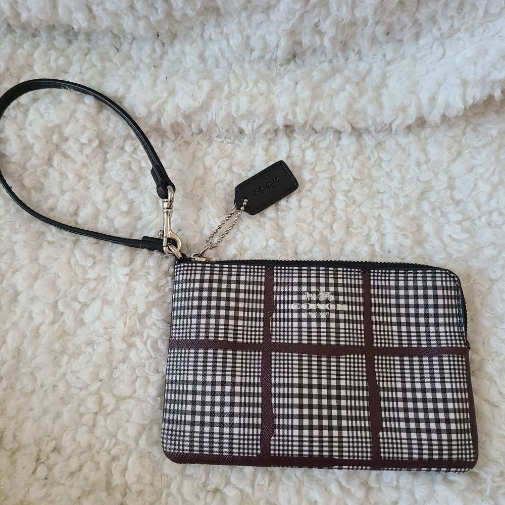 Coach Corner Zip‎ Wristlet in Glenn Plaid